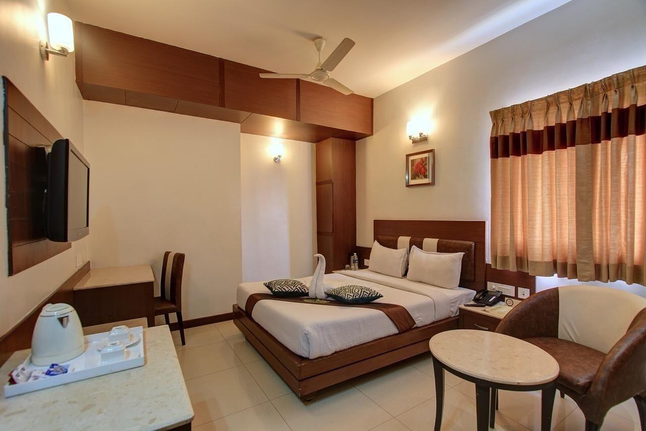 Hotel Prince Gardens Коимбатур Экстерьер фото