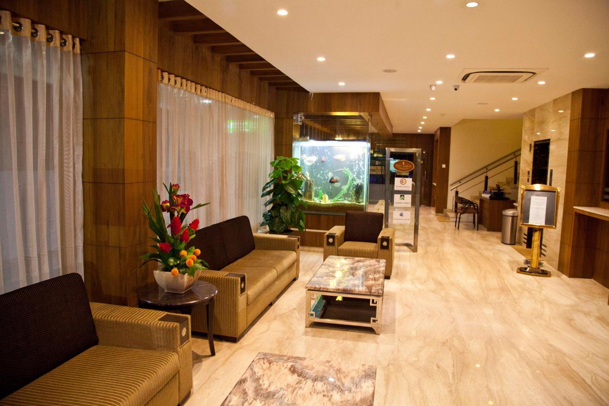 Hotel Prince Gardens Коимбатур Экстерьер фото